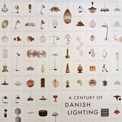 A century of Danish lights -juliste, Dansk møbelkunst