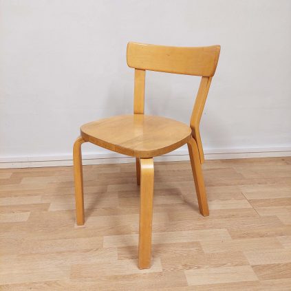 Artek 69 -tuoli, Alvar Aalto