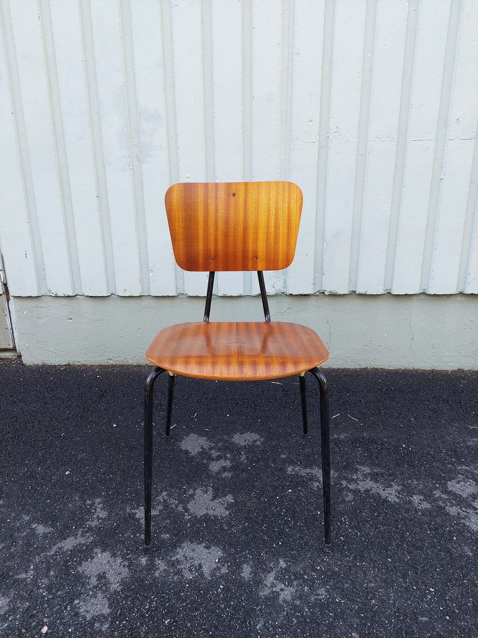 50-luvun tanskalainen koulutuoli