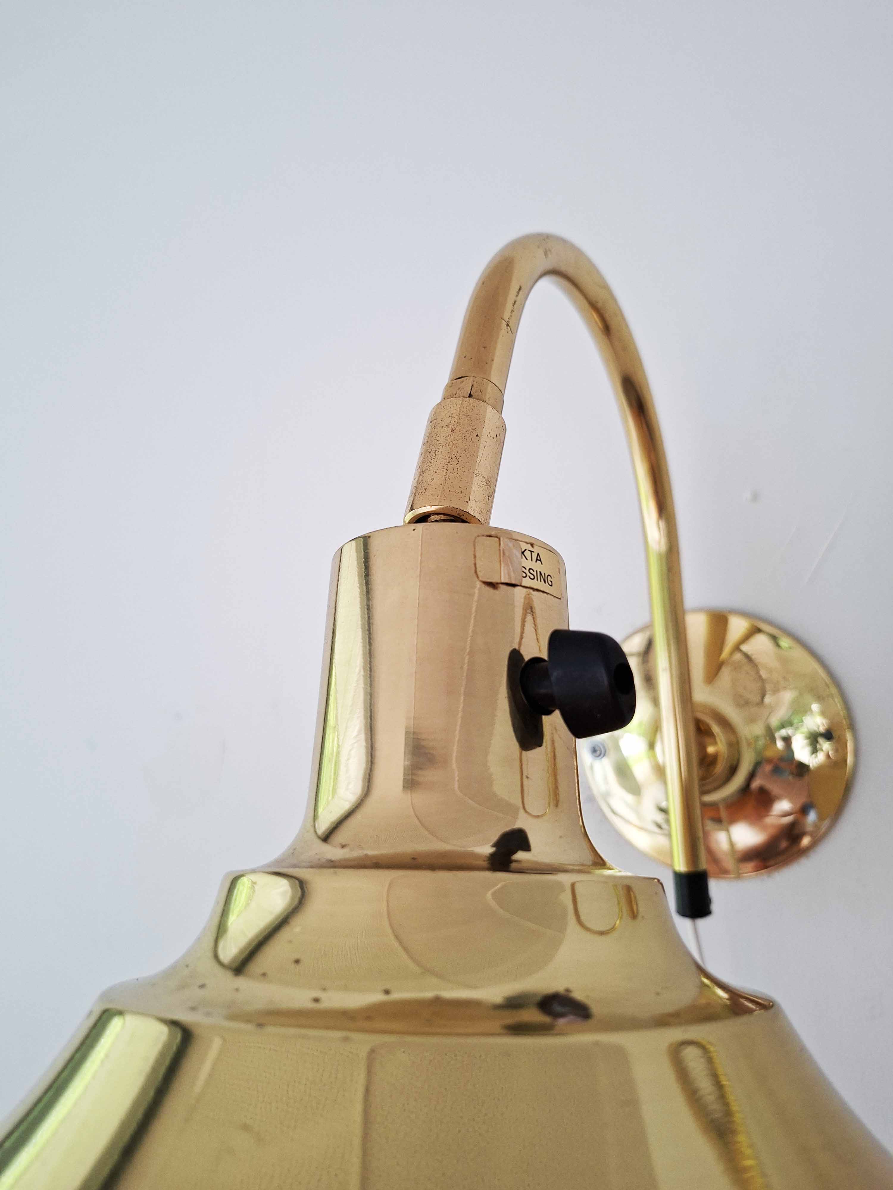 Messinkiset seinävalaisimet, Norlett Elit, Börje Claes