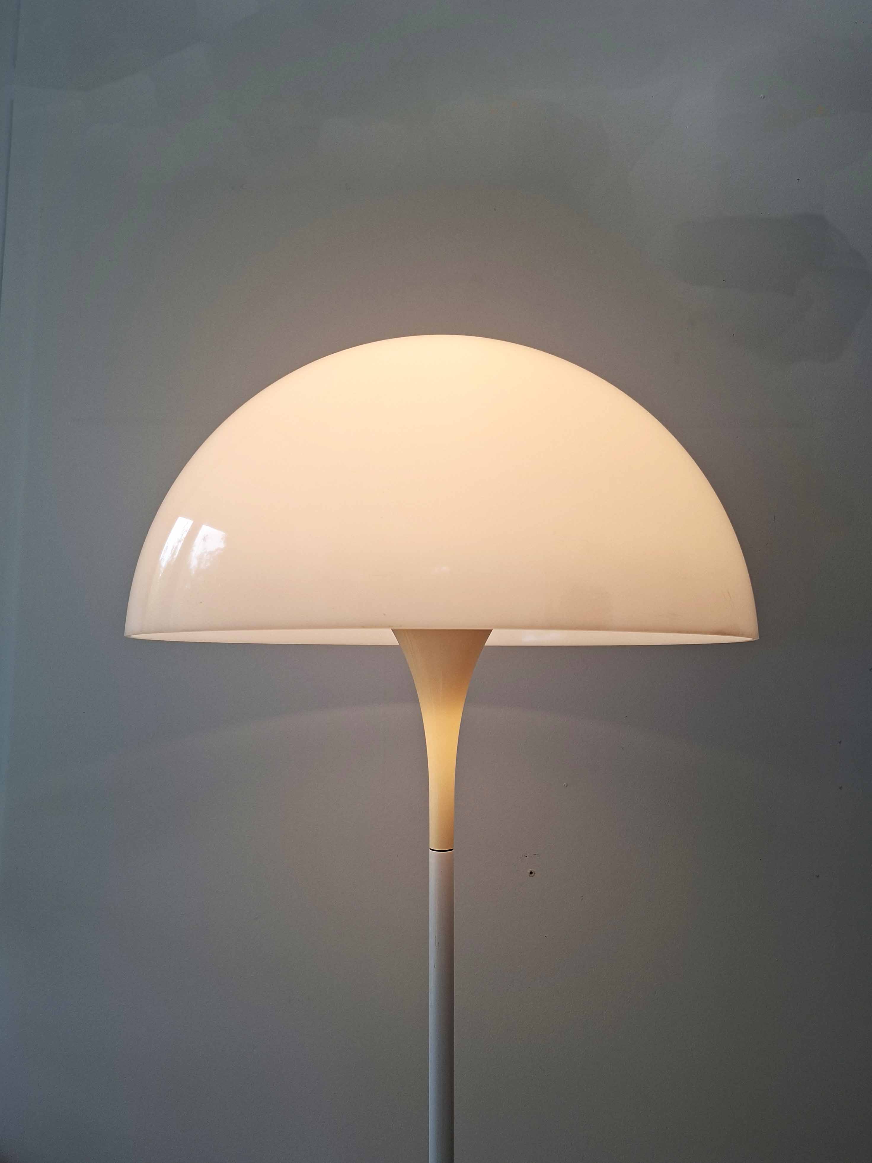 Panthella lattiavalaisin, Verner Panton