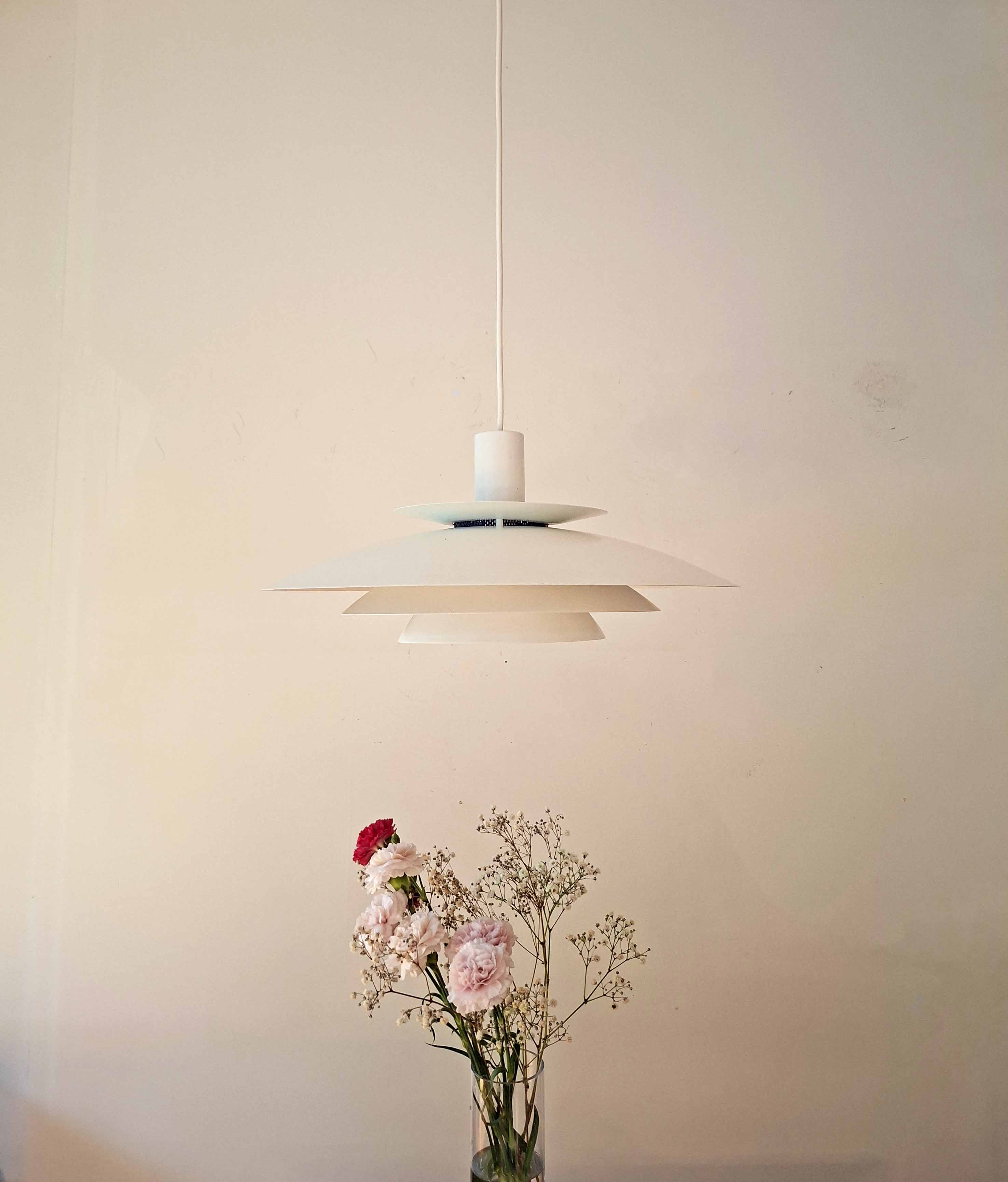 Tanskalainen riippuvalaisin 1970-luvulta