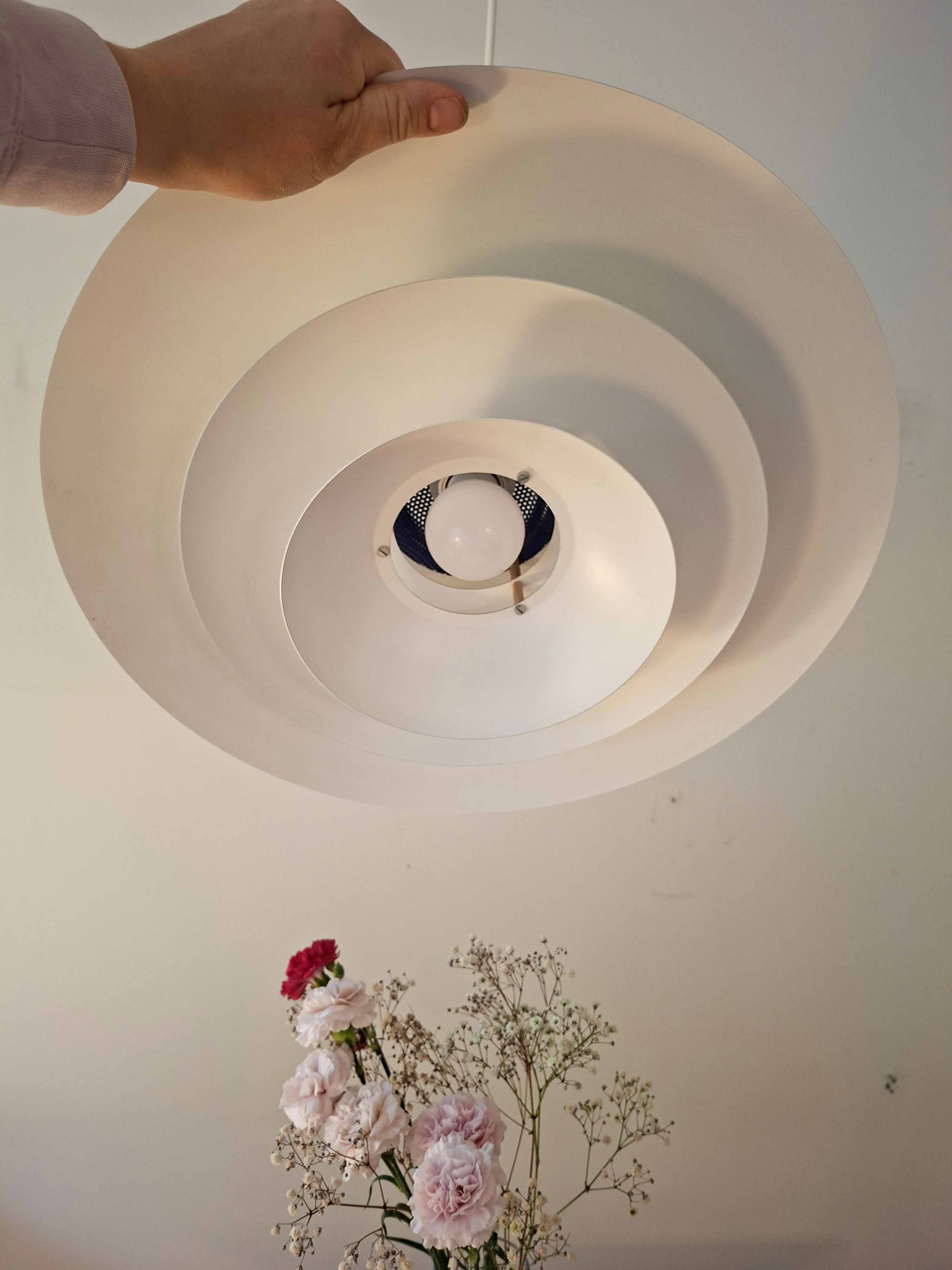 Tanskalainen riippuvalaisin 1970-luvulta