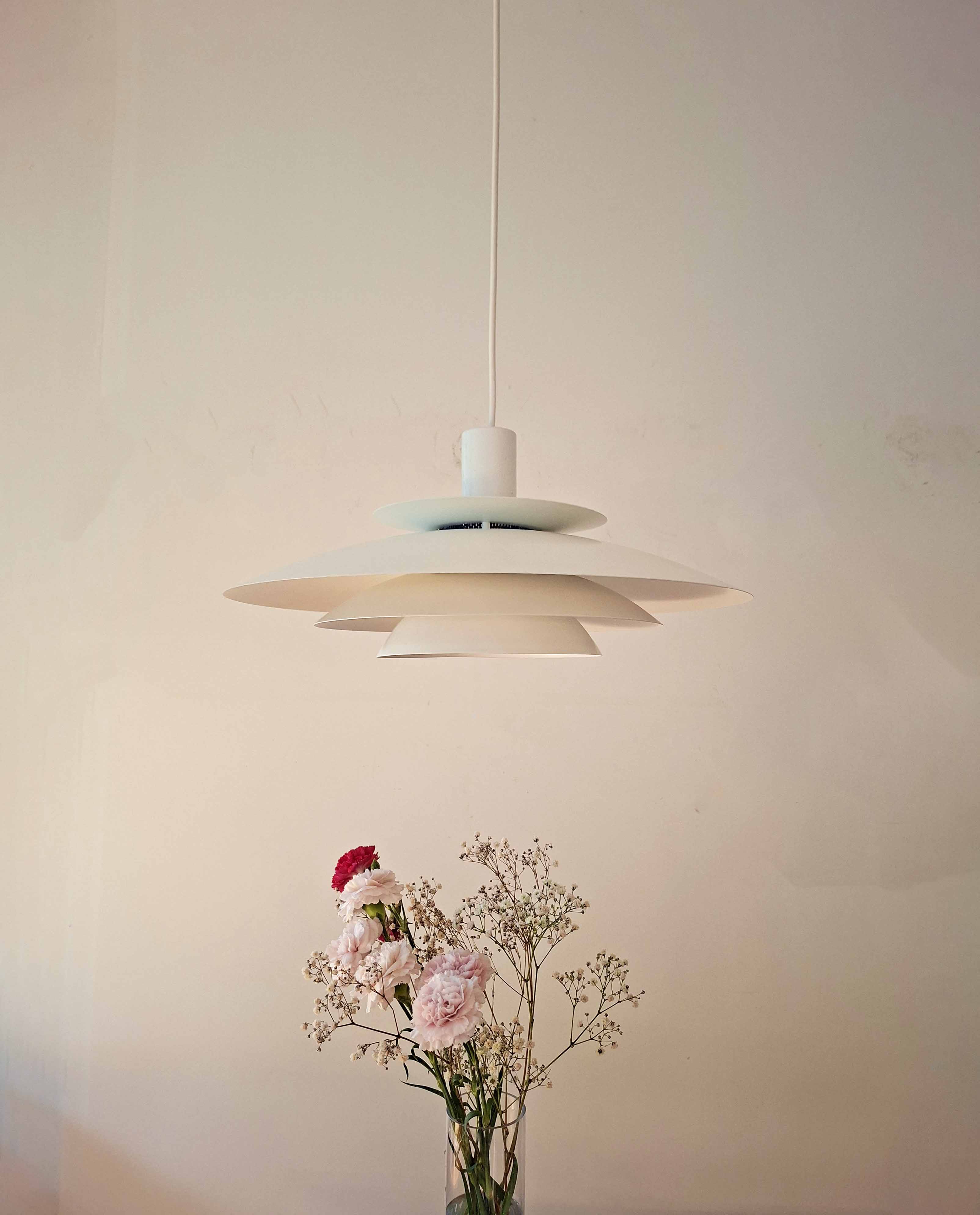 Tanskalainen riippuvalaisin 1970-luvulta