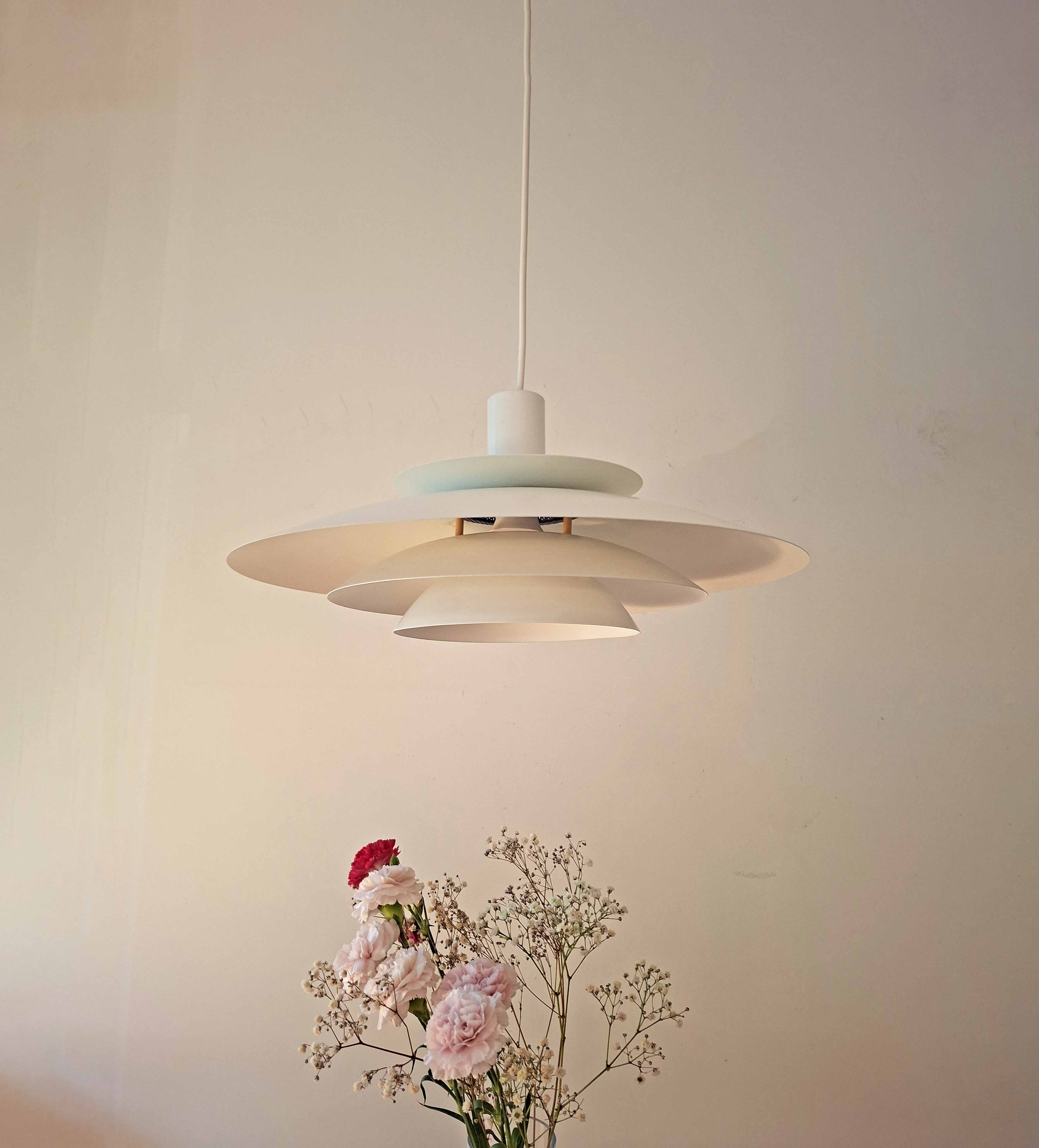 Tanskalainen riippuvalaisin 1970-luvulta