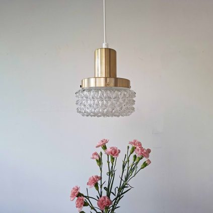 Lasista ja messingistä valmistettu riippuvalaisin, Vitrika