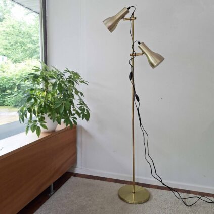 Tanskalainen jalkavalaisin kahdella varjostimella, Top-Lamper