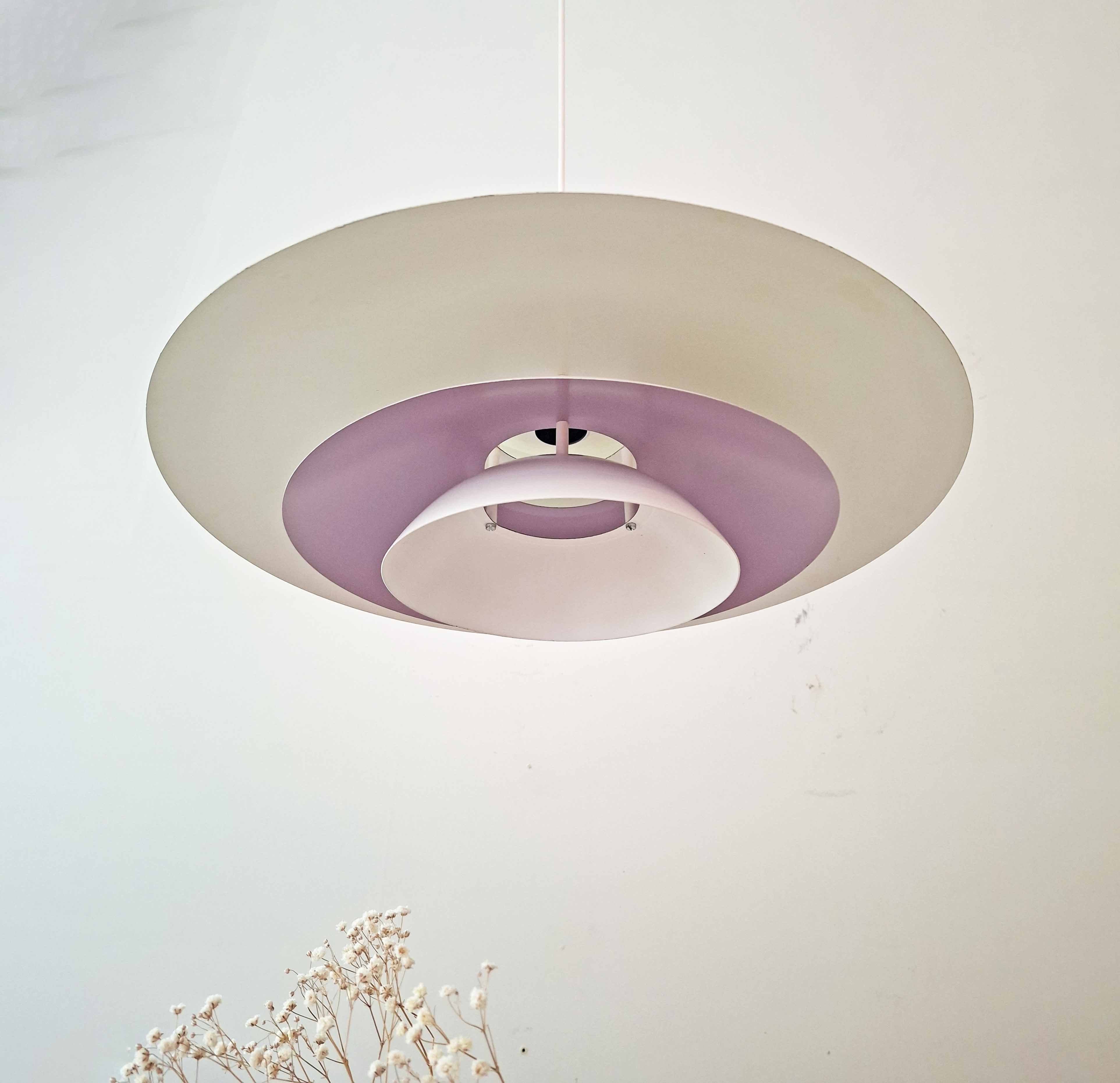 Tanskalainen riippuvalaisin 1970-luvulta, Form Light